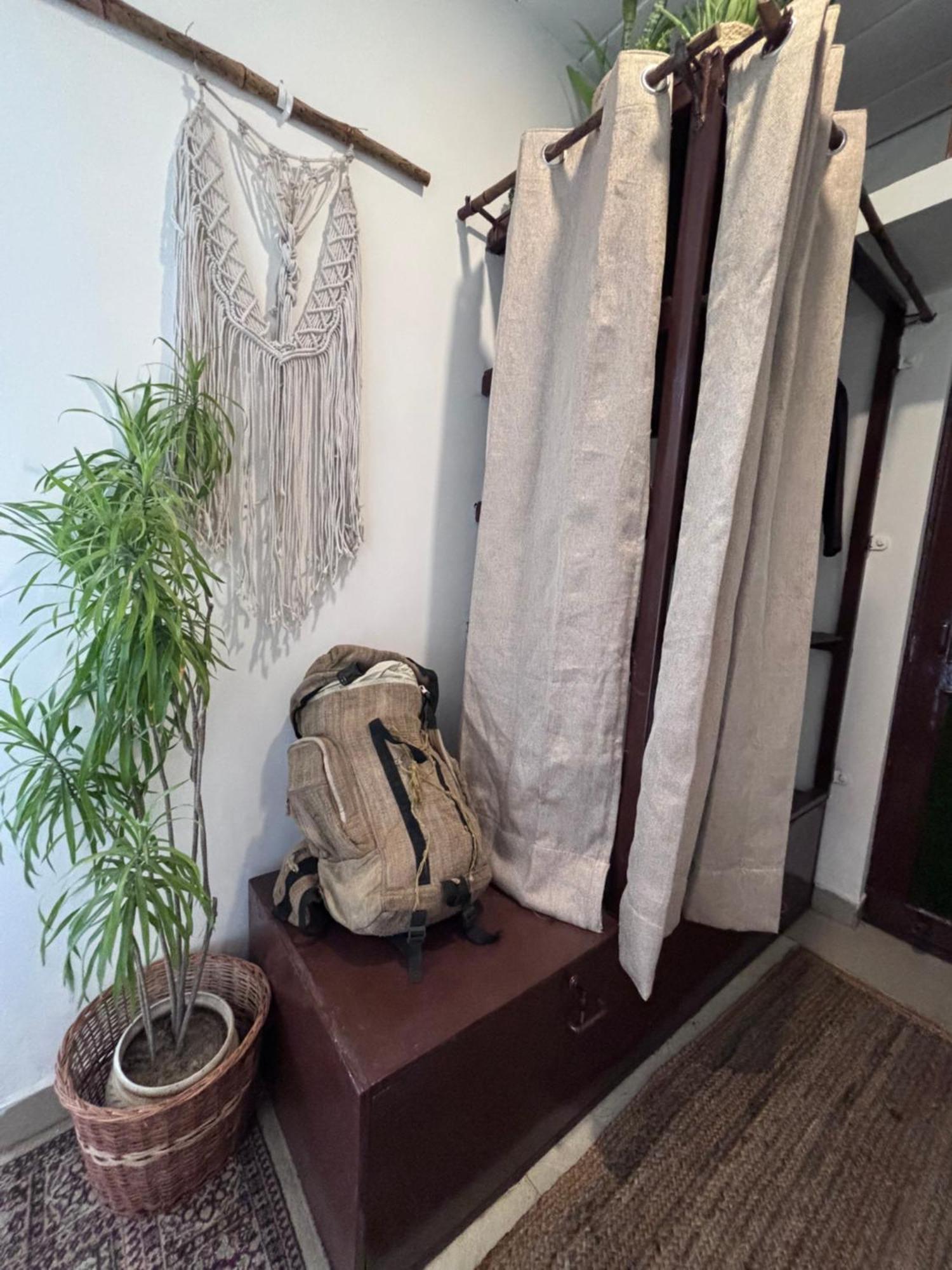 Anavrin Art House Apartment New Delhi Exterior photo